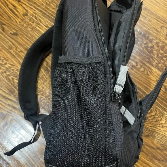 Targus Black Backpack with Laptop Section - Picture 7 of 7